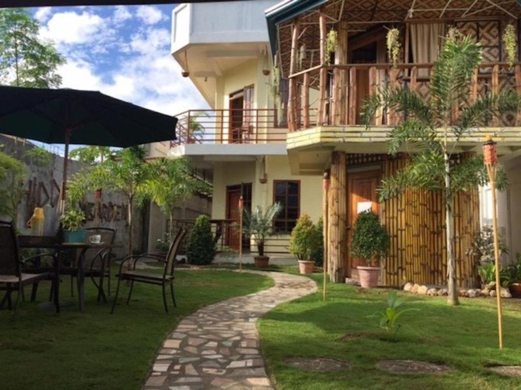 Bamboo Garden Boutique Hotel Tacloban Exterior photo
