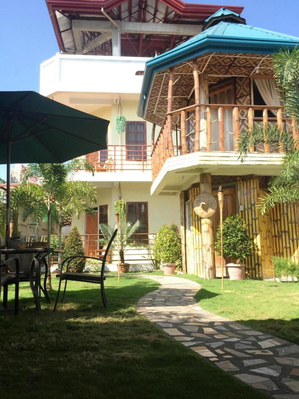 Bamboo Garden Boutique Hotel Tacloban Exterior photo